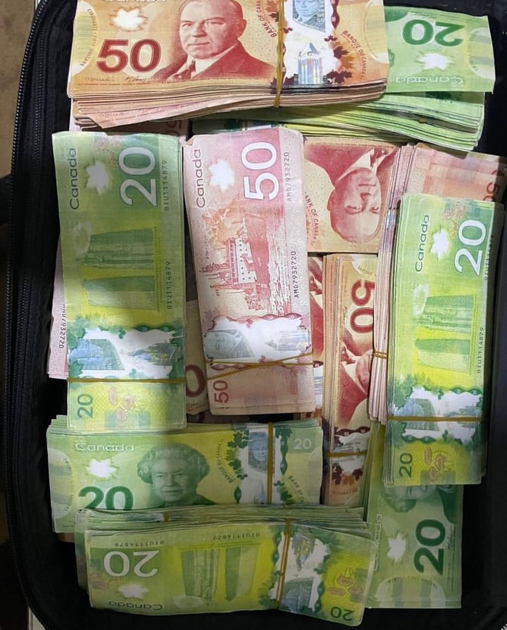 CANADIAN DOLLAR BILLS